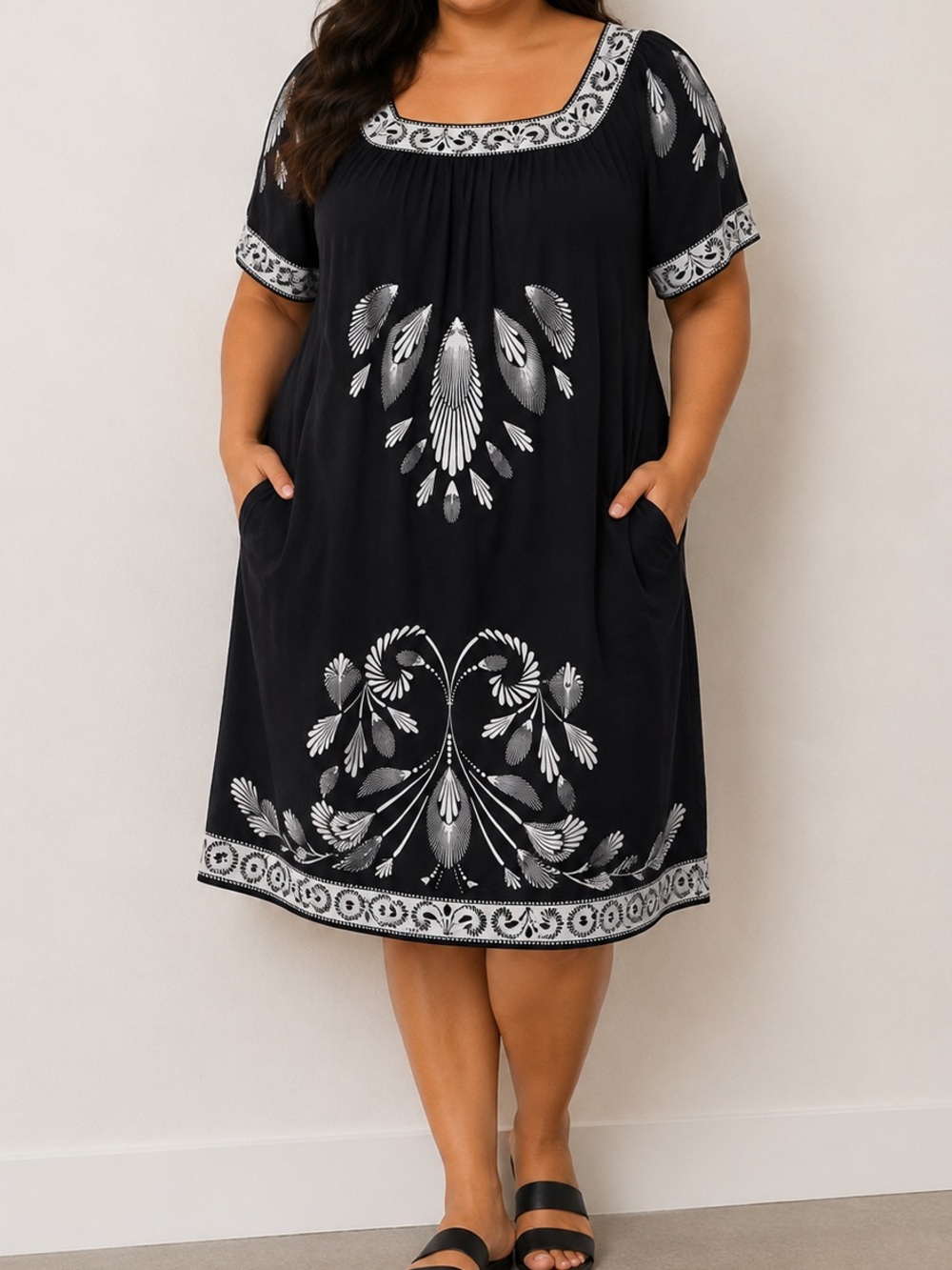 𝐁𝐮𝐧𝐝𝐥𝐞 𝐎𝐧𝐥𝐲* London Style Black Swim Cover-Up with White Motifs